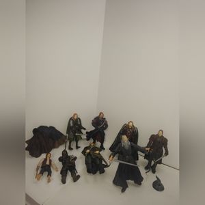 Lord Of The Ring Various Figures lot of 7 ,6" Figures.